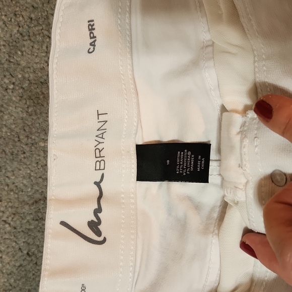 Lane Bryant white capris nwot - Picture 2 of 9